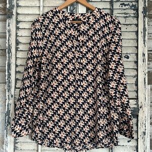 Talbots Petites Geometric Print Pull Over Blouse Size LP